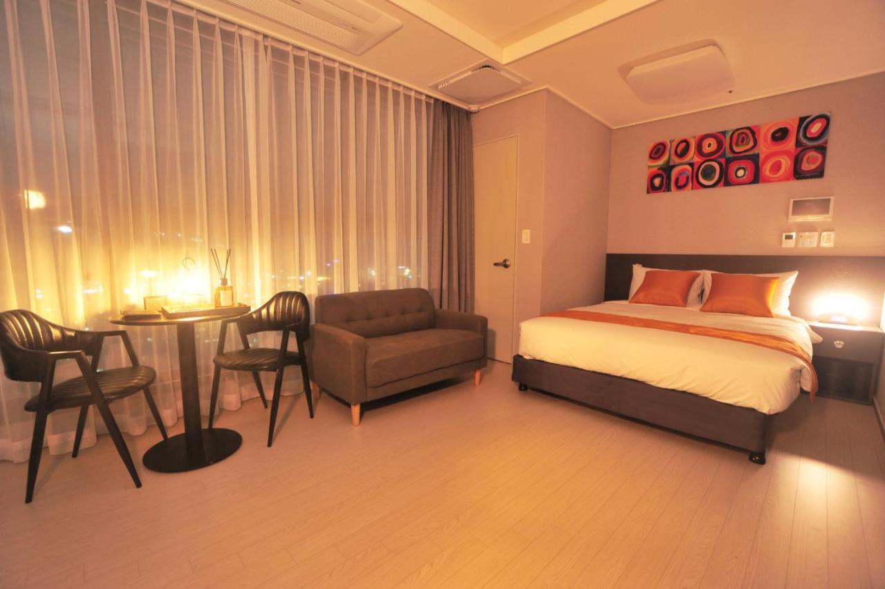 Coopstay Yeosu Hotel Exterior foto