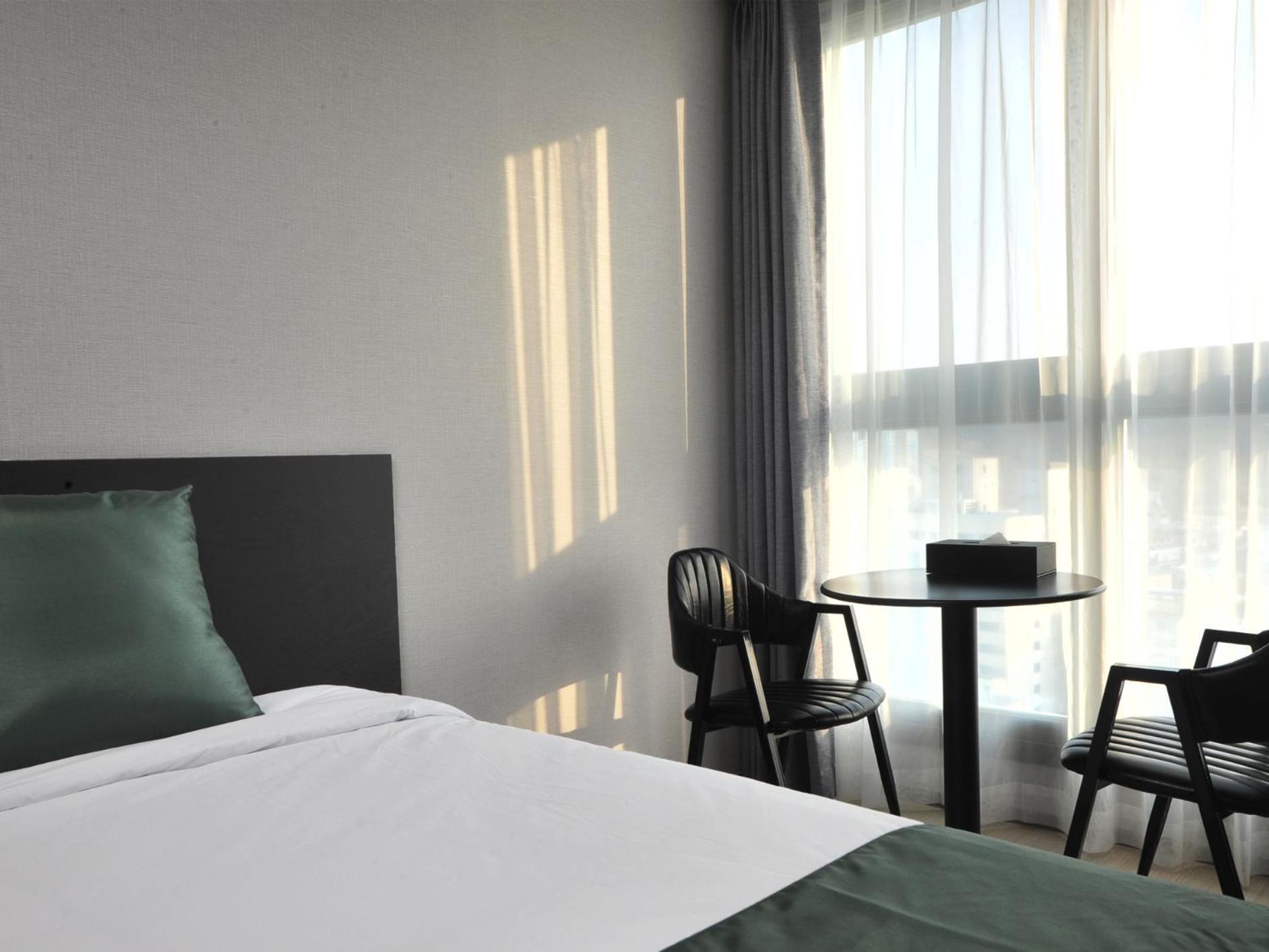Coopstay Yeosu Hotel Exterior foto